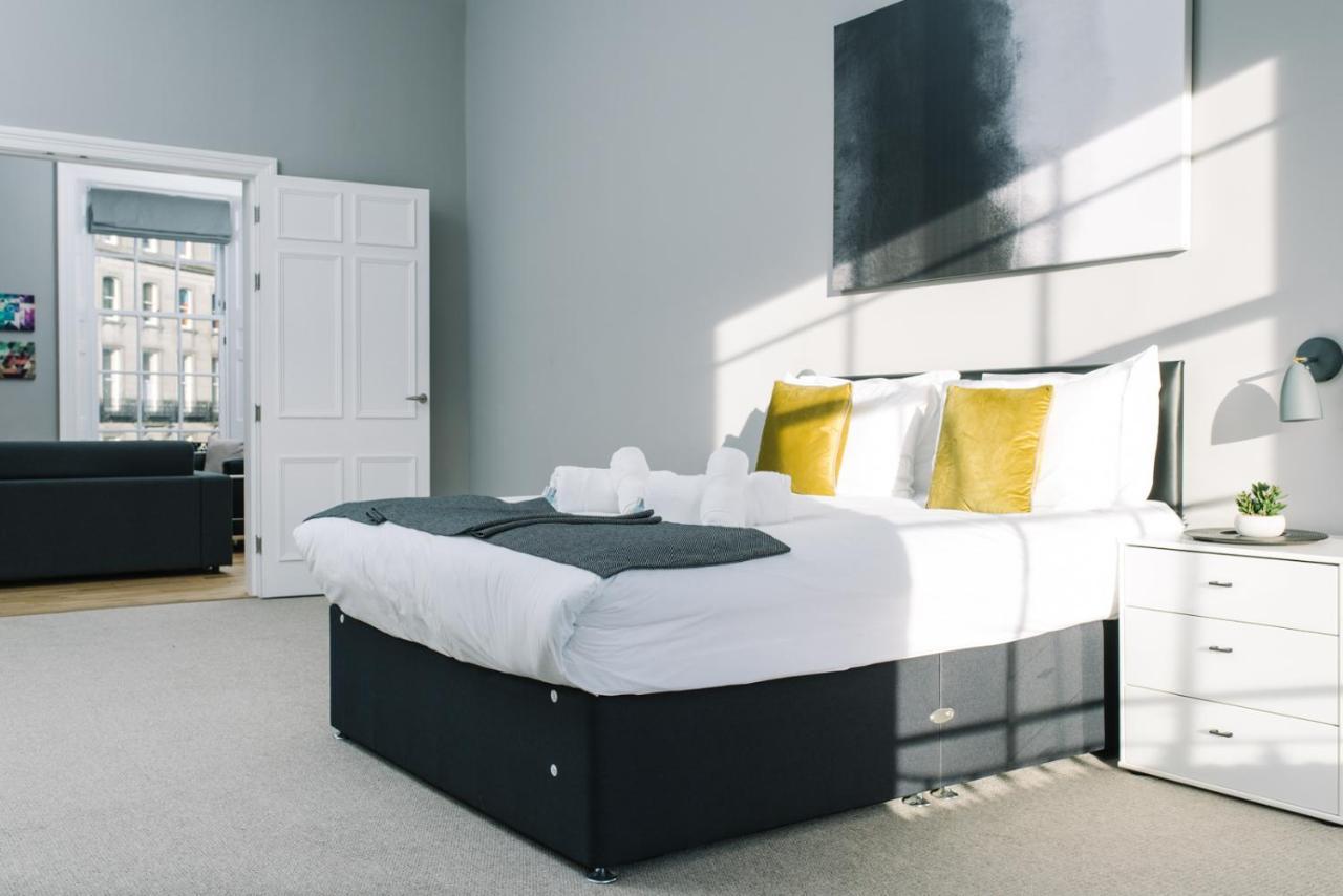 Joivy Bold And Spacious 1bed Home, Near Haymarket Train Station * EDI